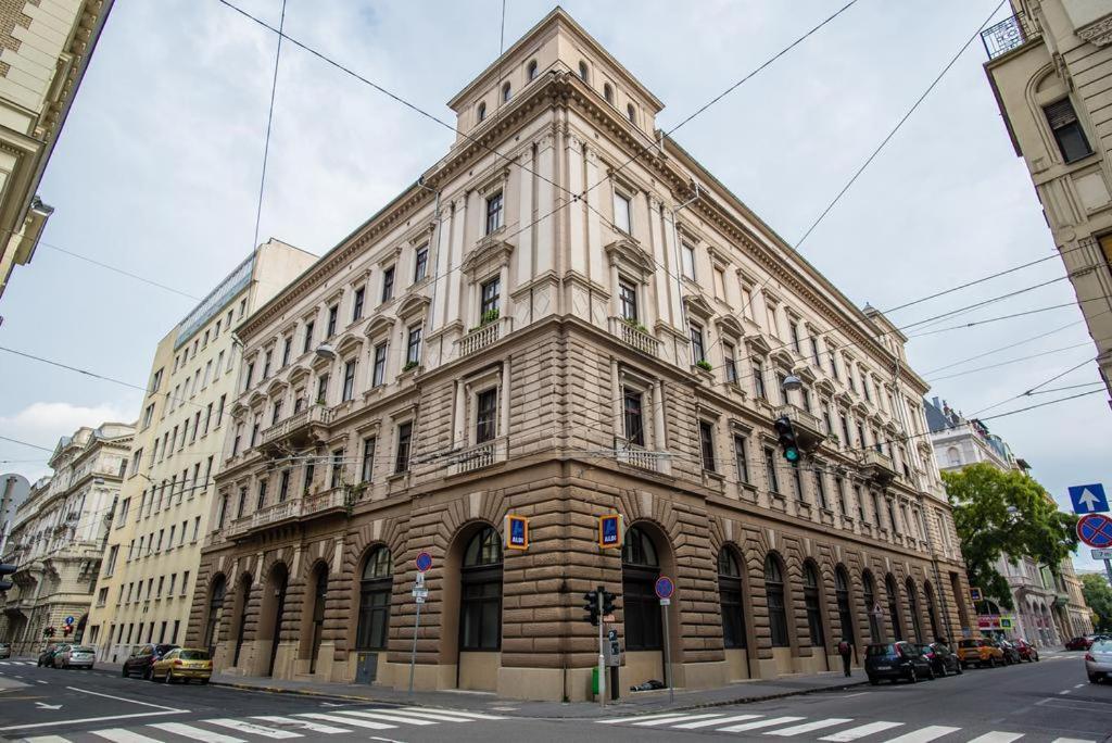 Miro Rooms Budapest Luaran gambar